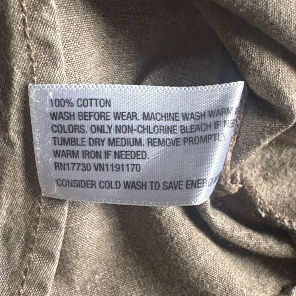 OshKosh B'gosh Gray Button-Up Shirt
